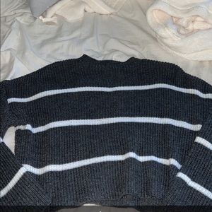 womens cropped sweater